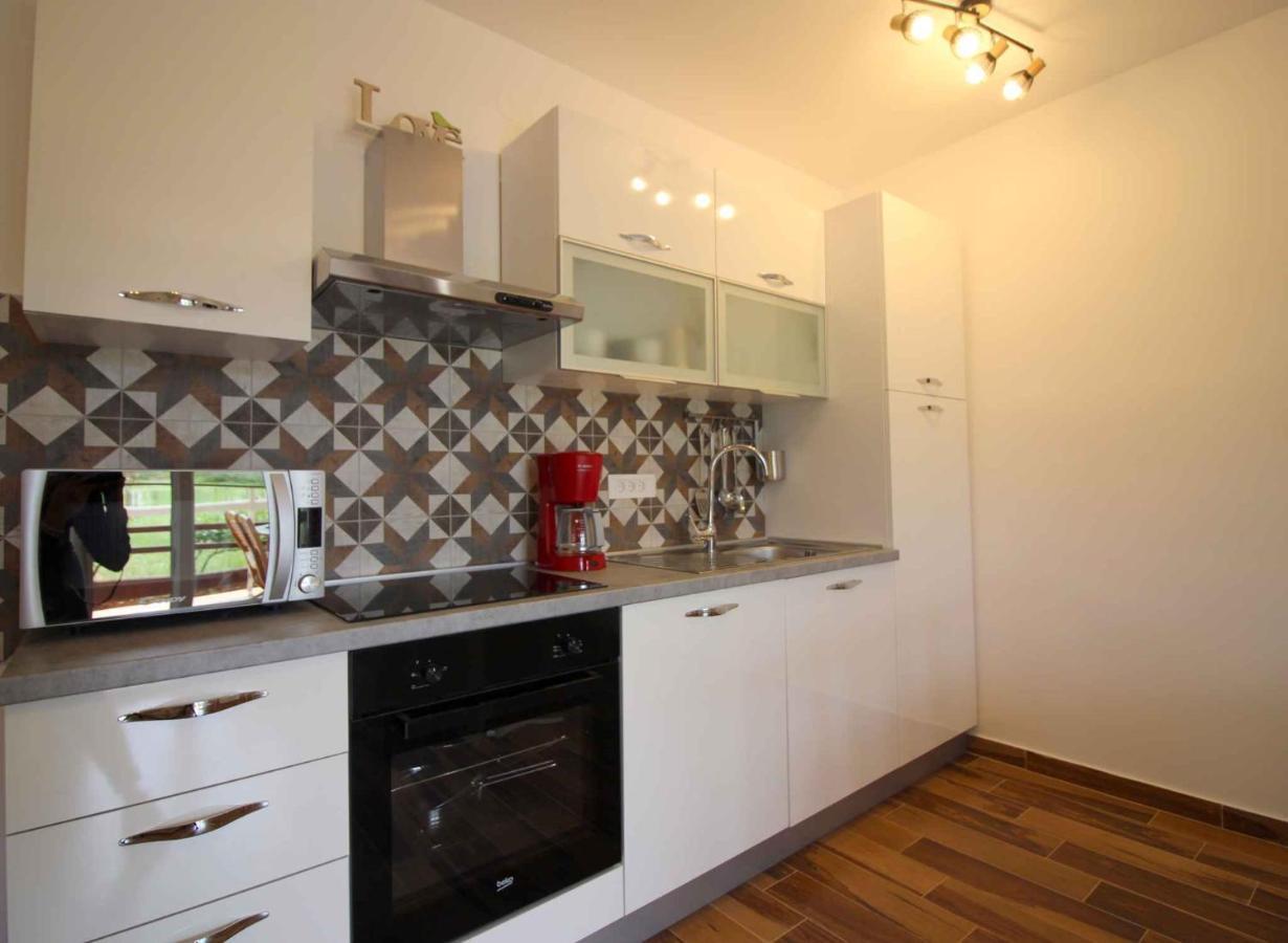 Apartments In Porec/Istrien 9923 Esterno foto