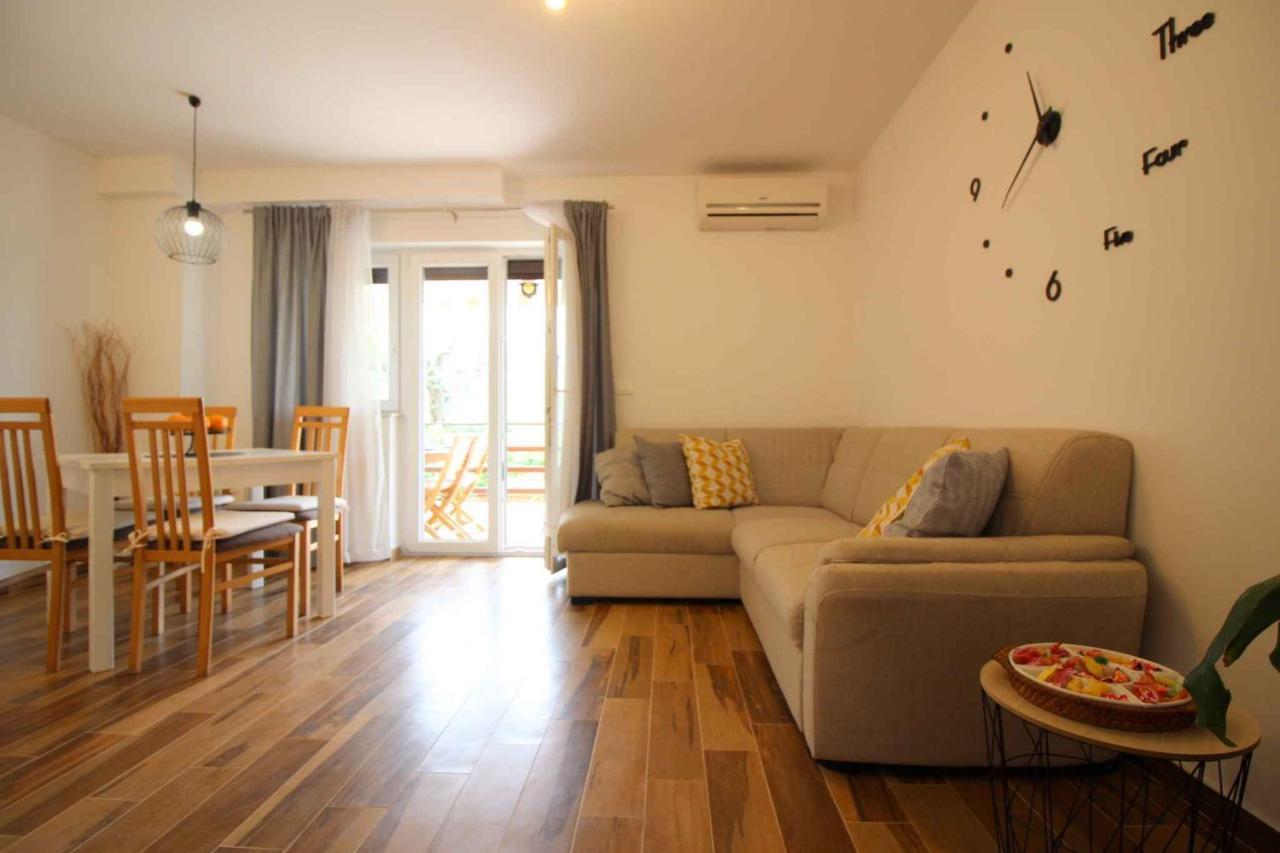 Apartments In Porec/Istrien 9923 Esterno foto